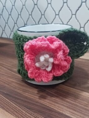 Handmade Pink Flower Crochet Mug Cozy - Green Wave Wrap
